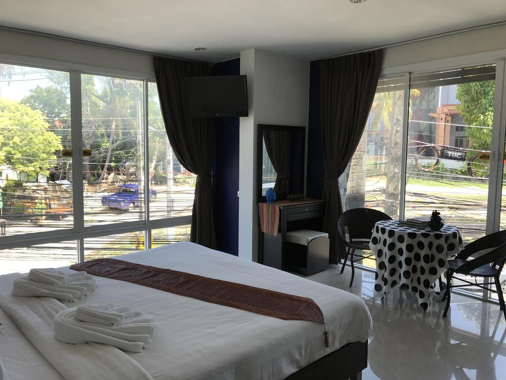 But Different Phuket Boutique Hotel Nai Harn Exteriér fotografie