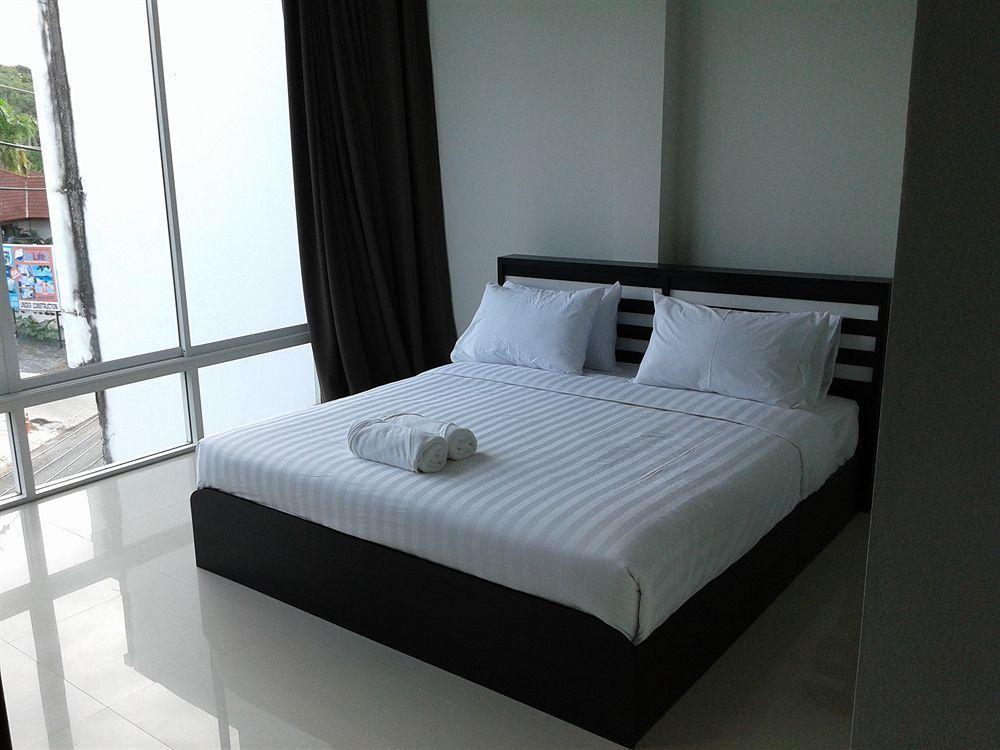 But Different Phuket Boutique Hotel Nai Harn Exteriér fotografie