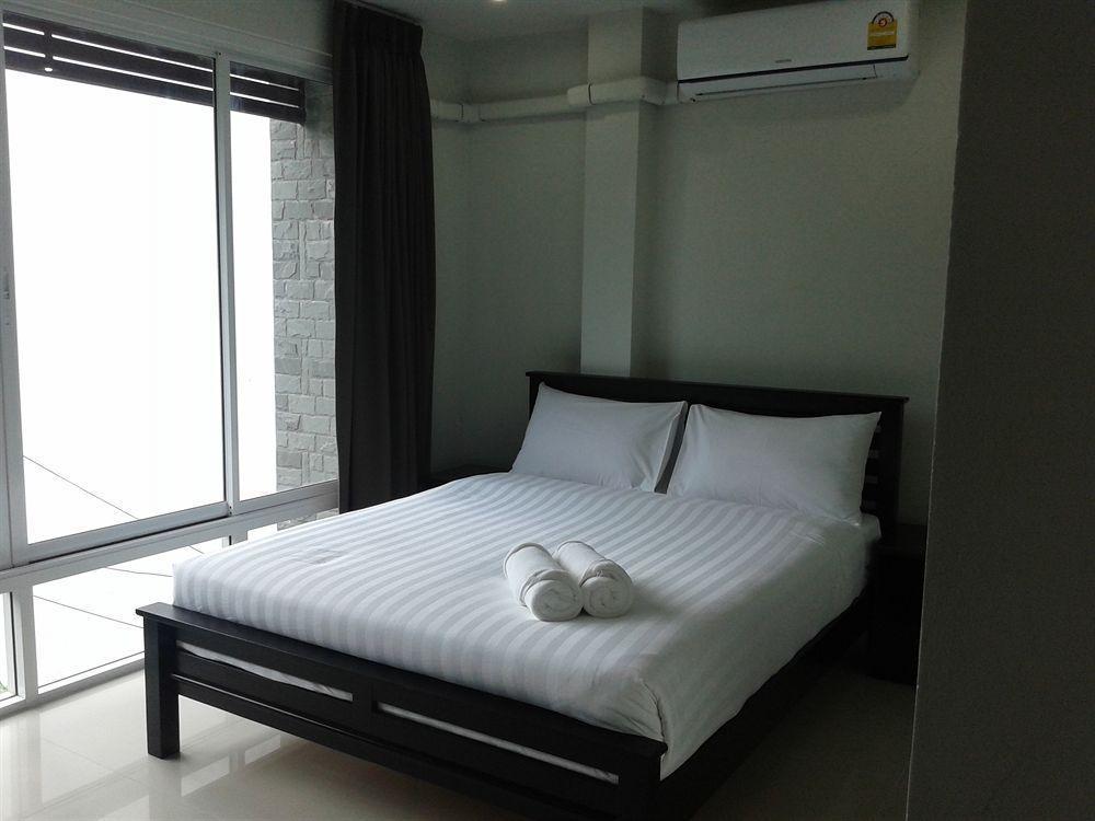 But Different Phuket Boutique Hotel Nai Harn Exteriér fotografie
