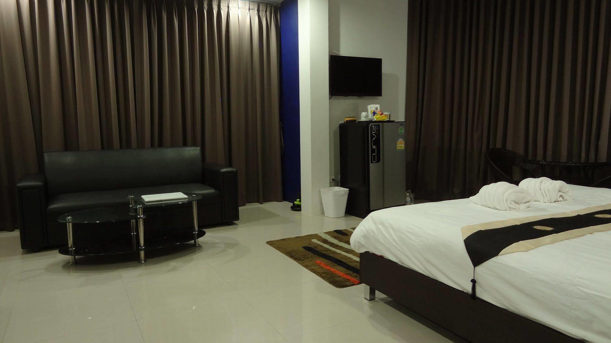 But Different Phuket Boutique Hotel Nai Harn Exteriér fotografie